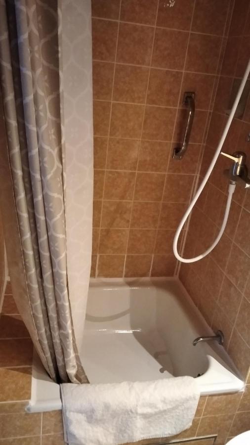 Bames Badurach Metzingen Stuttgart Apartman Bad Urach Kültér fotó