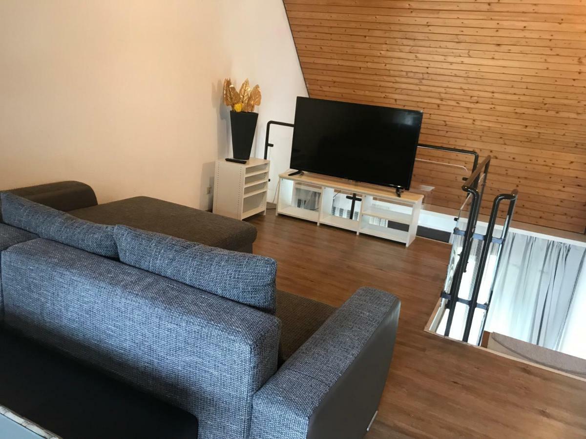 Bames Badurach Metzingen Stuttgart Apartman Bad Urach Kültér fotó